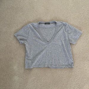 Brandy Melville cropped grey tee
